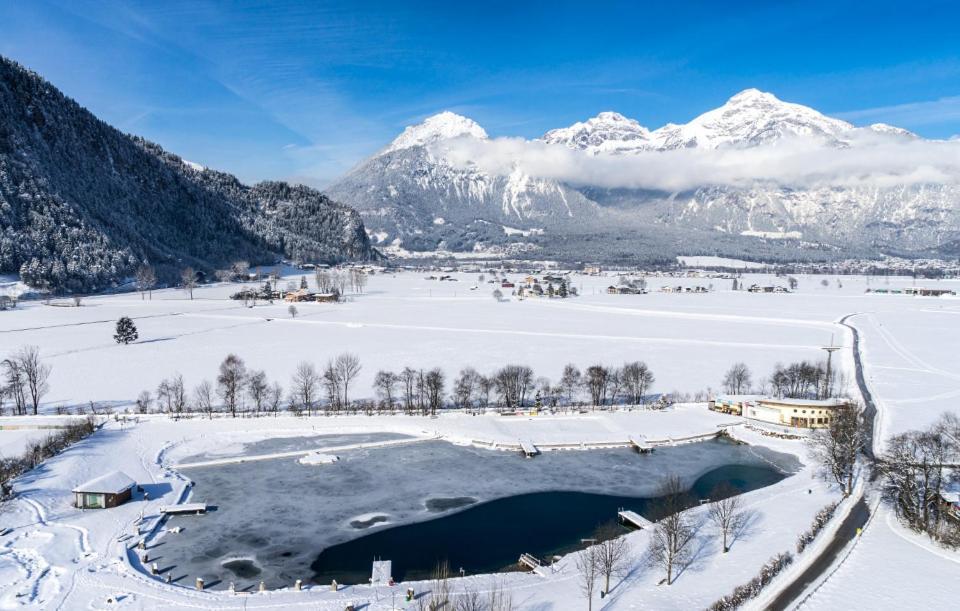 Zum Senner Suites Zillertal (Adults Only) Schlitters Exterior photo