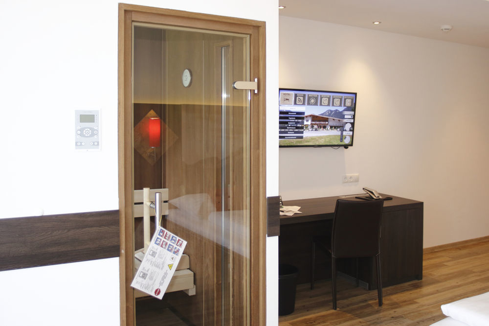 Zum Senner Suites Zillertal (Adults Only) Schlitters Exterior photo